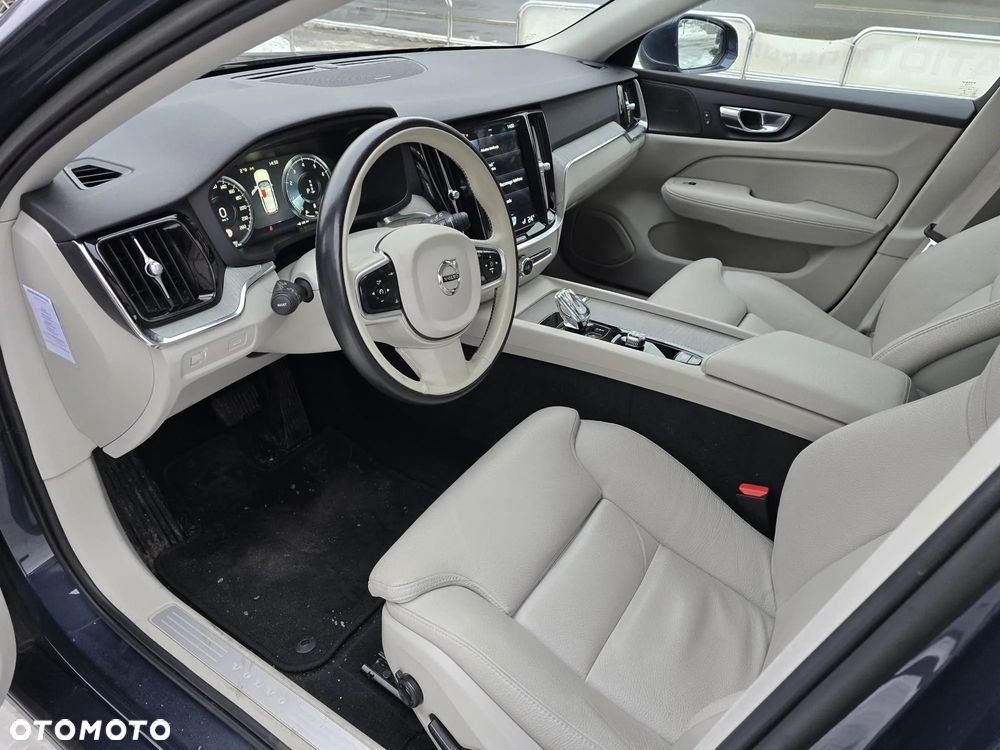 Volvo V60 T4 Geartronic R-Design - 6