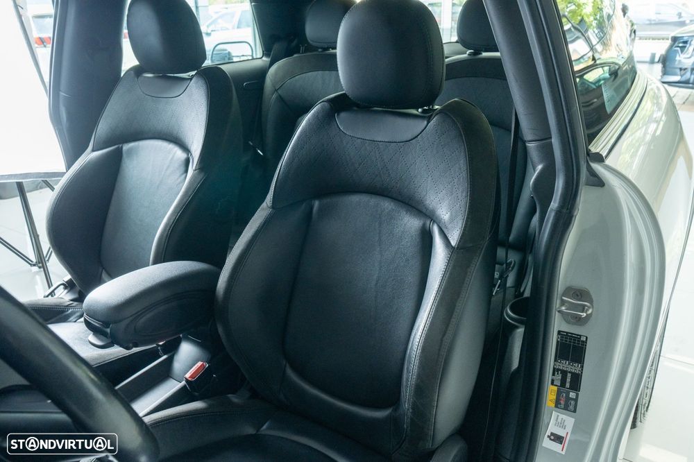 MINI 3 Portas Cooper SE Premium Essential - 7