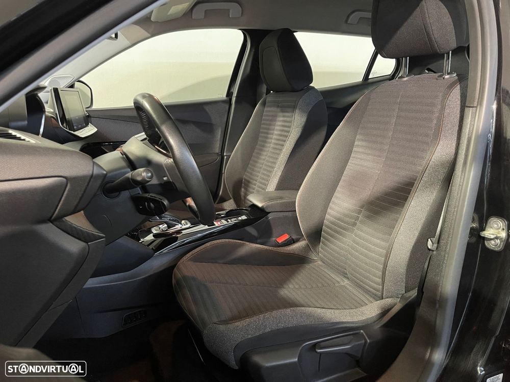 Peugeot e-2008 50 kWh Style - 6