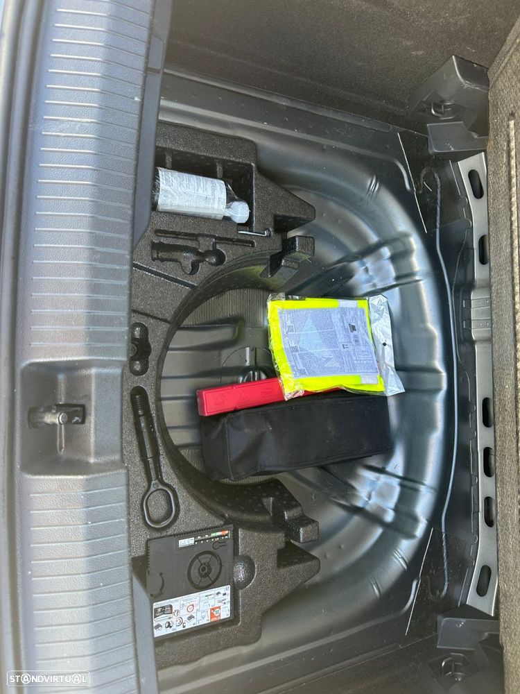 VW T-Roc 1.0 TSI Urban - 9