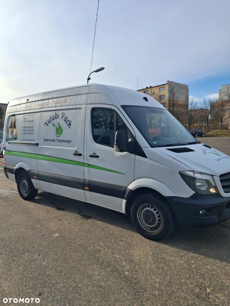 Mercedes-Benz Sprinter - 2