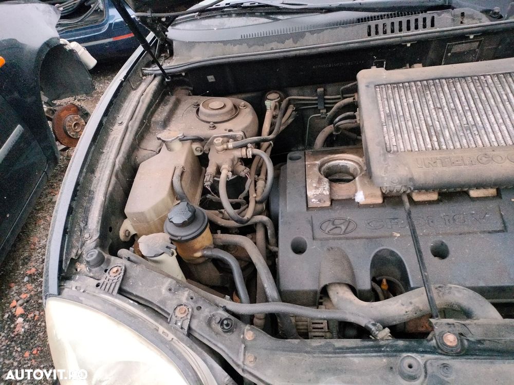 Dezmembrari  Hyundai SANTA FE 1 (SM)  2000  > 2006 2.0 CRDi 4x4 Motor - 3