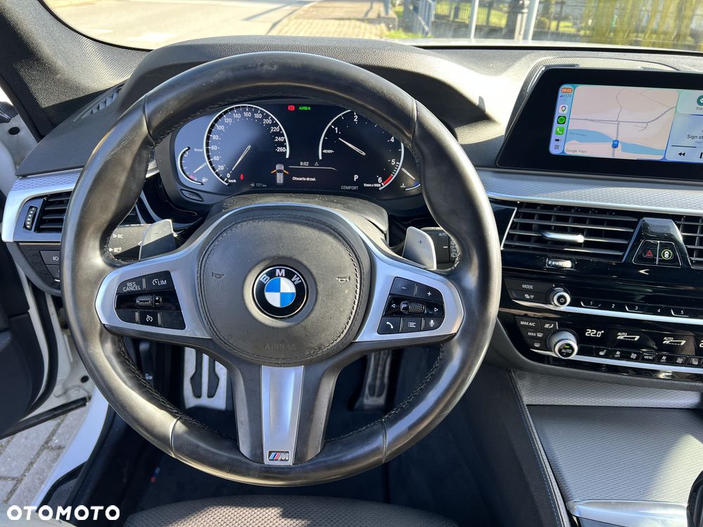 BMW Seria 5 520d M Sport - 13