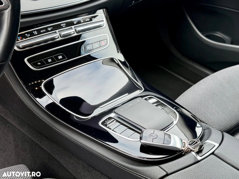 Mercedes-Benz E 300 4MATIC 9G-TRONIC Avantgarde - 17