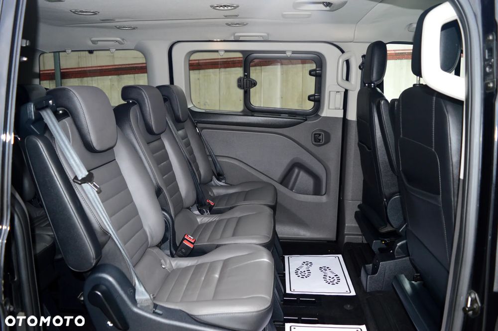 Ford Tourneo Custom 320 L1H1 VA Autm Titanium X - 12