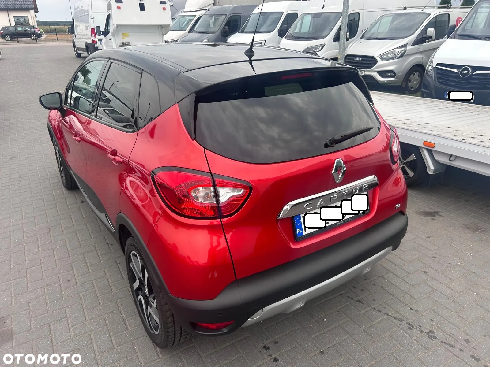 Renault Captur 1.2 TCe Helly Hansen EDC - 17