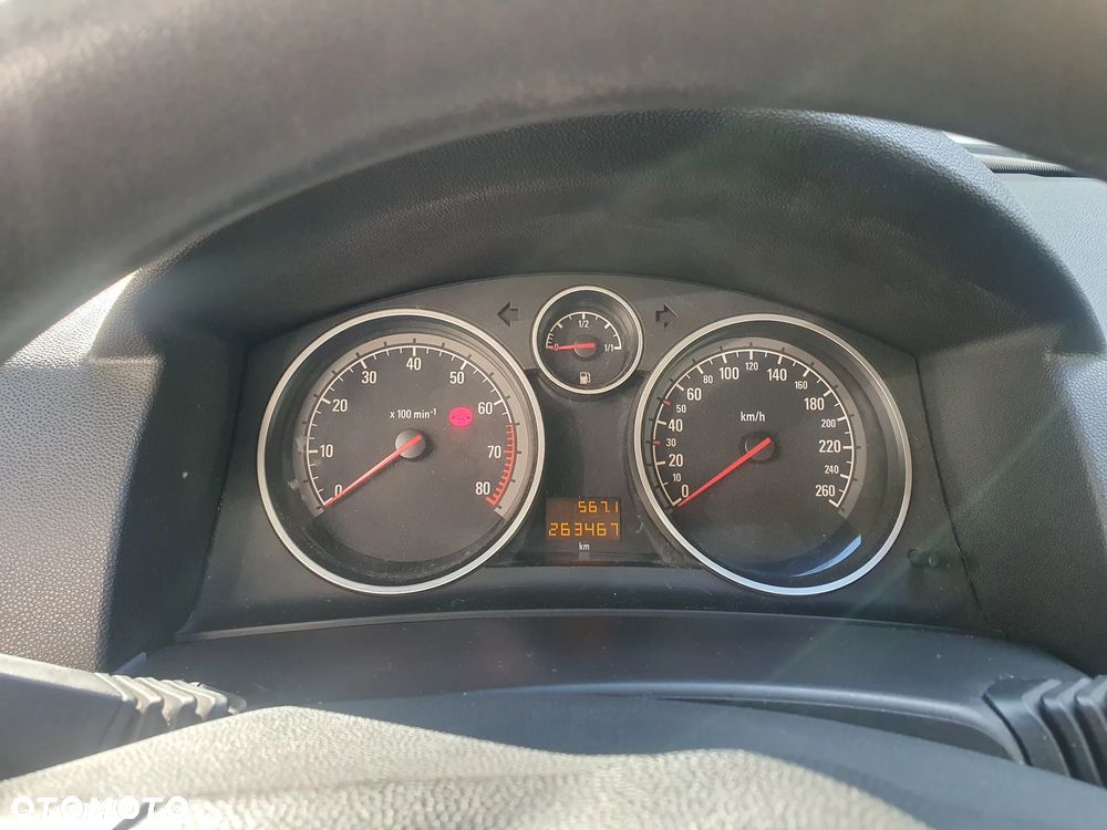 Opel Astra 1.4 - 8