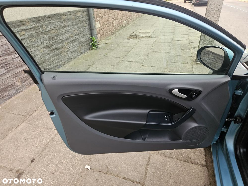 Seat Ibiza SC 1.4 16V Reference - 23