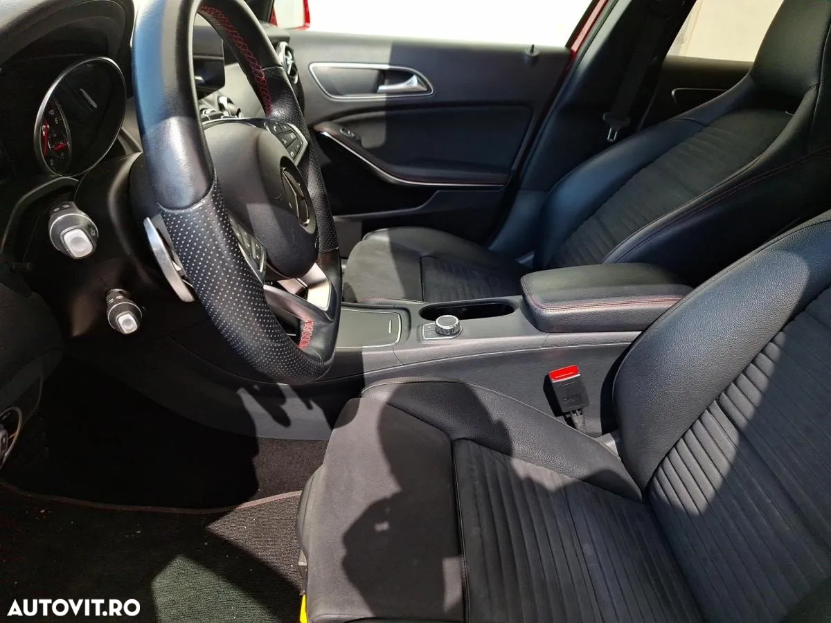Mercedes-Benz GLA 220 d 4MATIC Aut. - 13