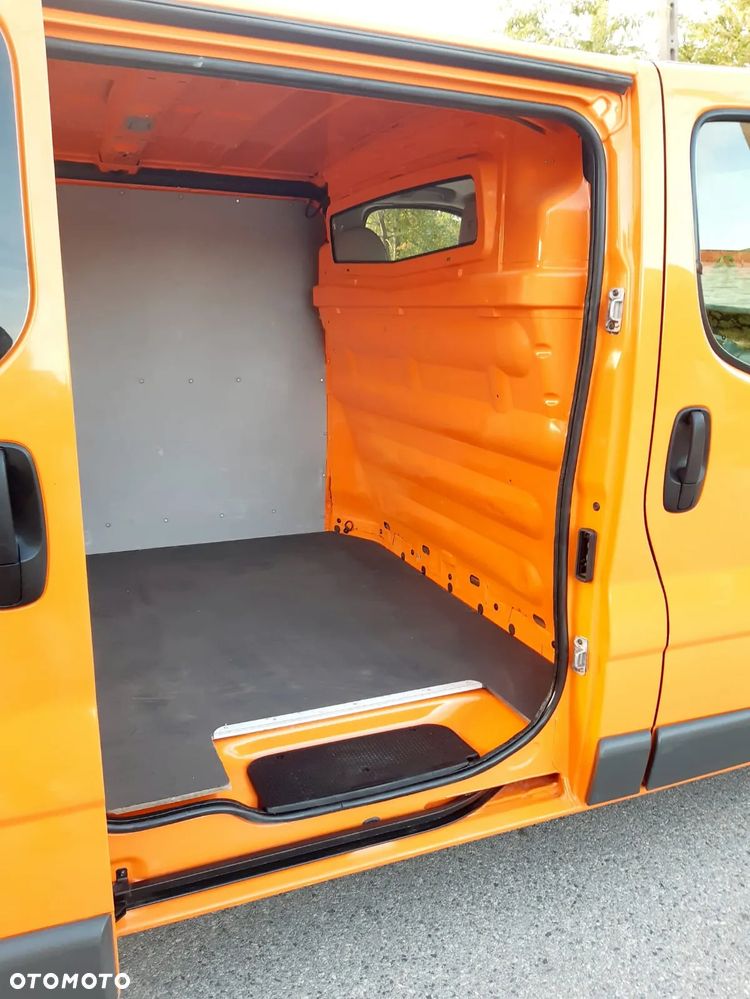 Opel Vivaro - 21