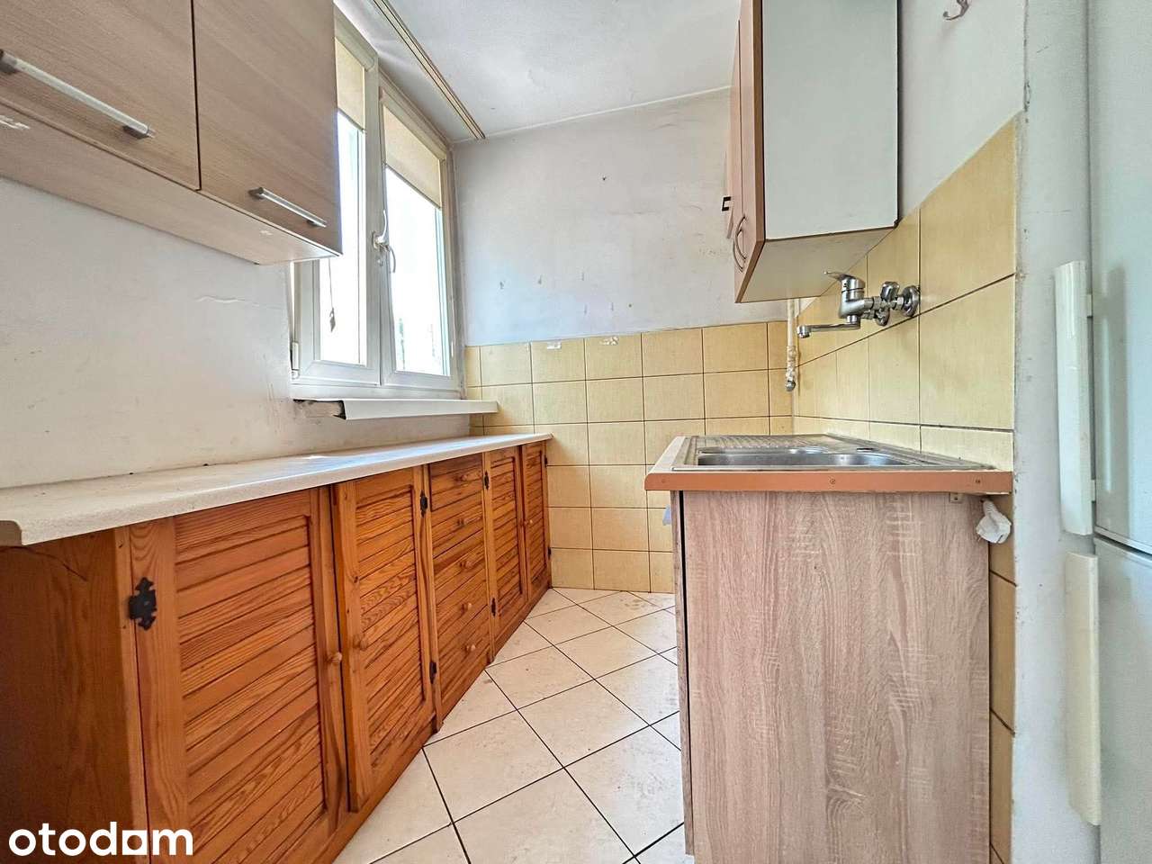 Łódź Dąbrowa 1 Piętro 2 Pokoje Balkon Do Remontu Bezpośrednio