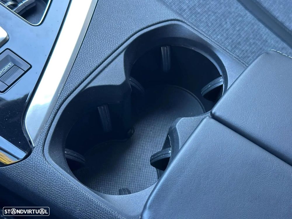 Peugeot 3008 PureTech 130 Stop & Start GPF EAT8 Allure - 40