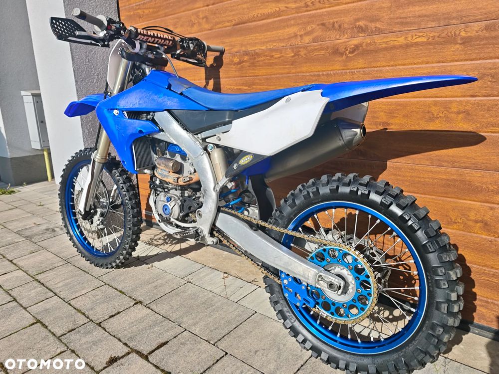 Yamaha YZF - 7