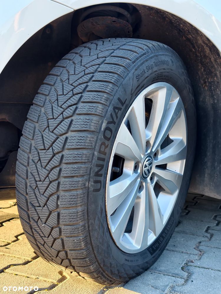 Volkswagen Golf 1.6 TDI BMT Comfortline - 18