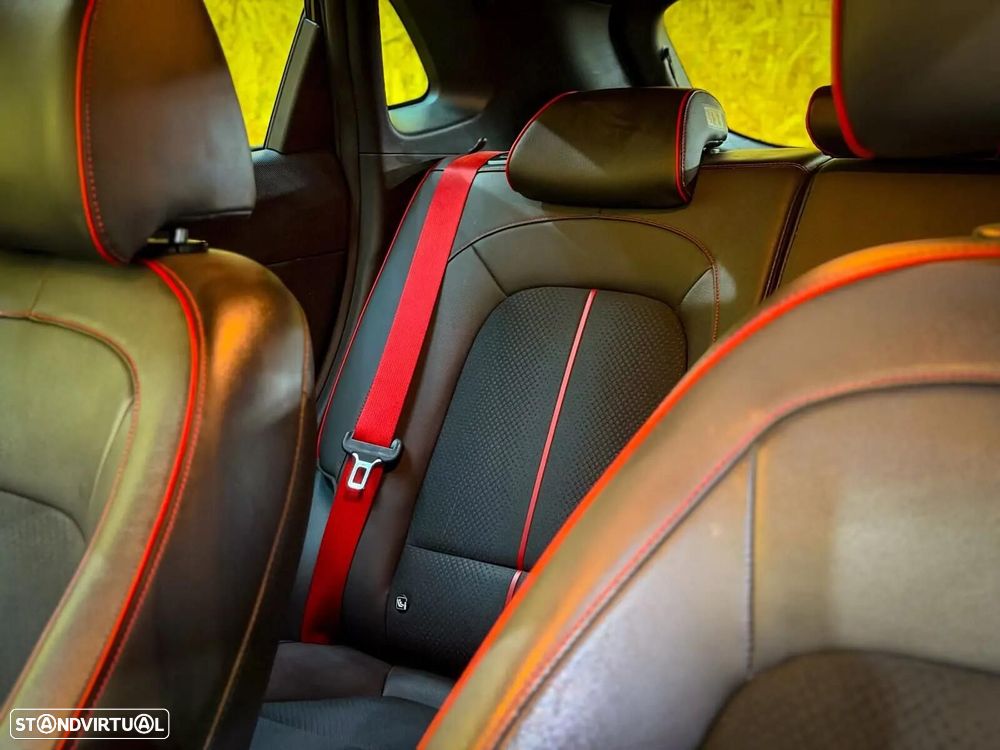 Hyundai Kauai 1.0 T-GDi Tecido Preto - 34