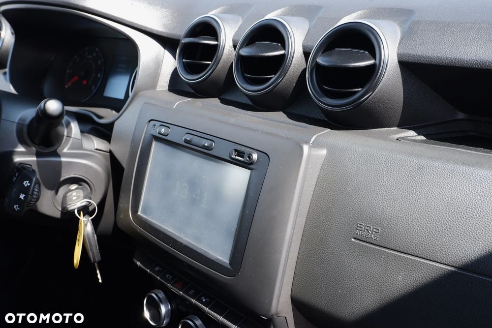Dacia Duster 1.6 SCe Prestige - 6