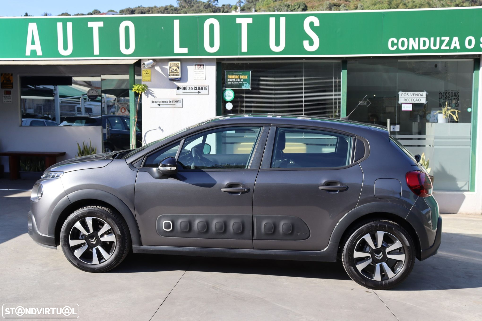 Citroën C3 1.2 PureTech Feel - 3