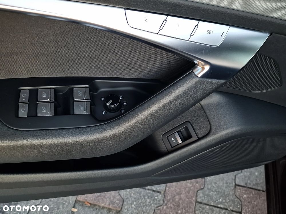 Audi A6 Allroad - 25