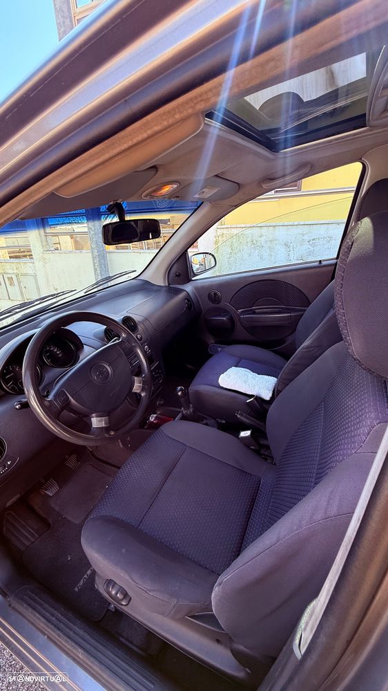 Chevrolet Kalos 1.2 SE - 10