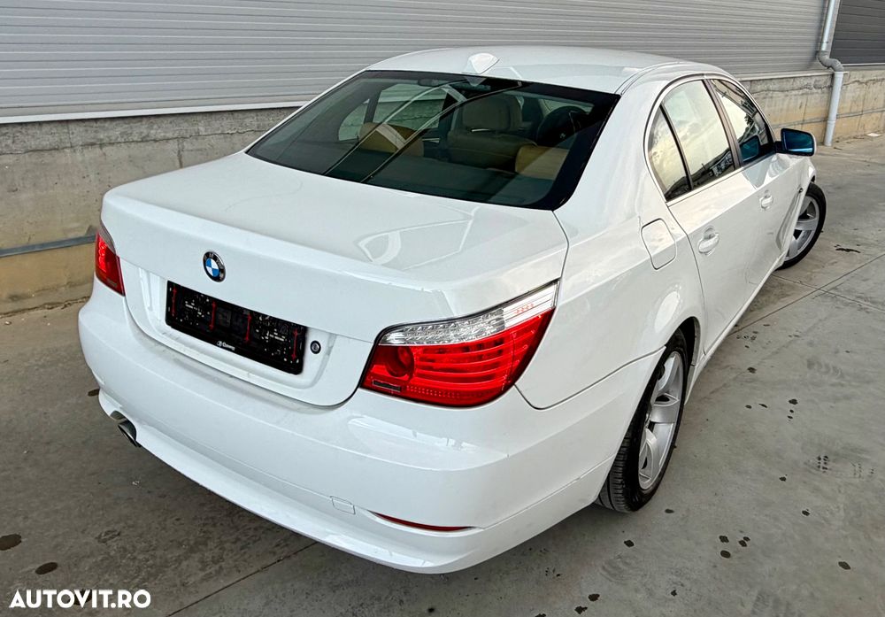 BMW Seria 5 520d Edition Exclusive - 15