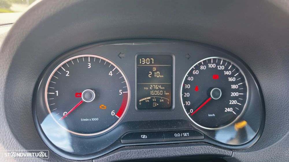 VW Polo 1.6 TDI Confortline BlueMotion - 22