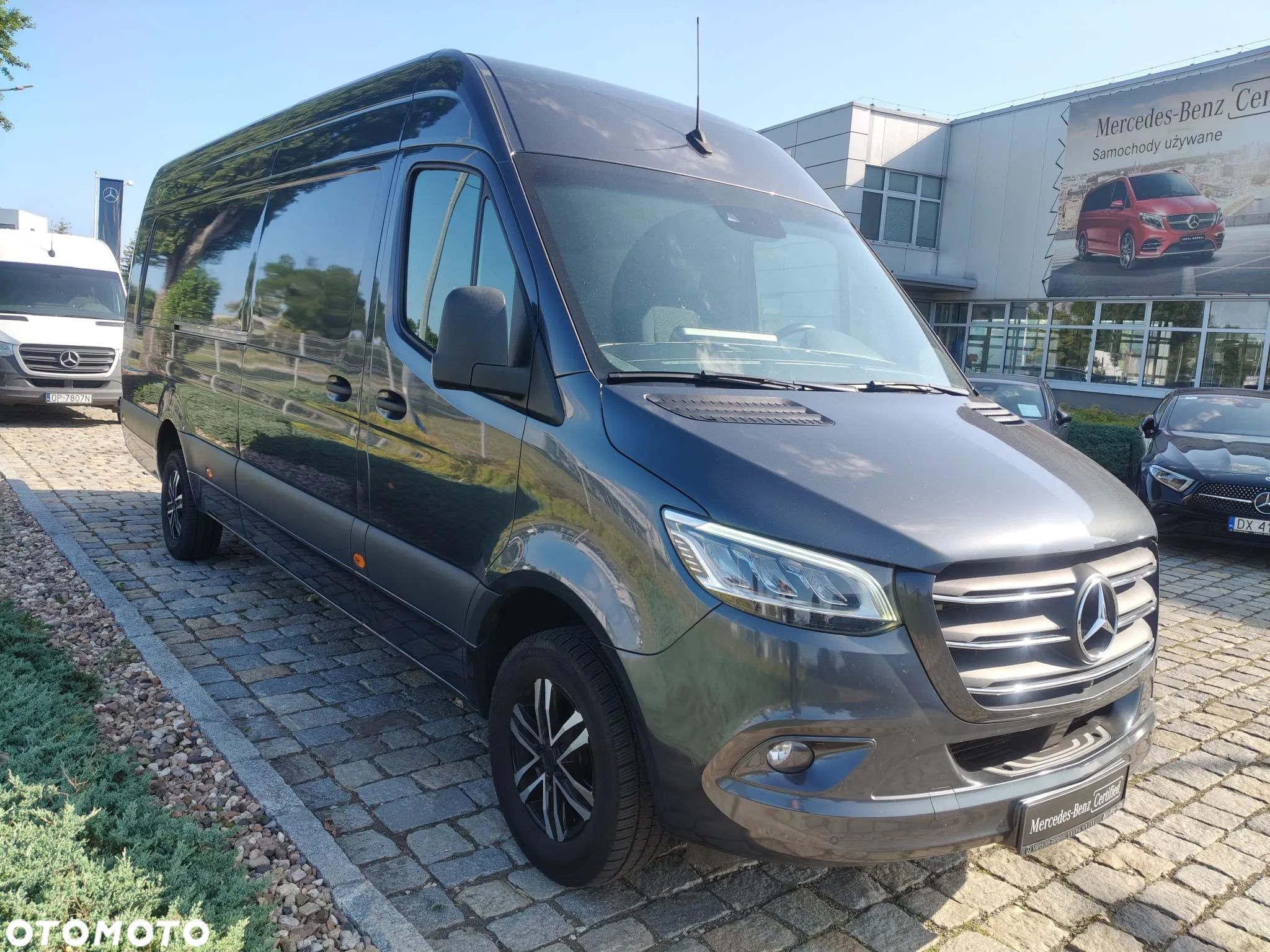 Mercedes-Benz Sprinter 319 Furgon L4H2 - 1