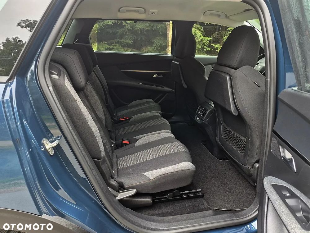 Peugeot 5008 - 7