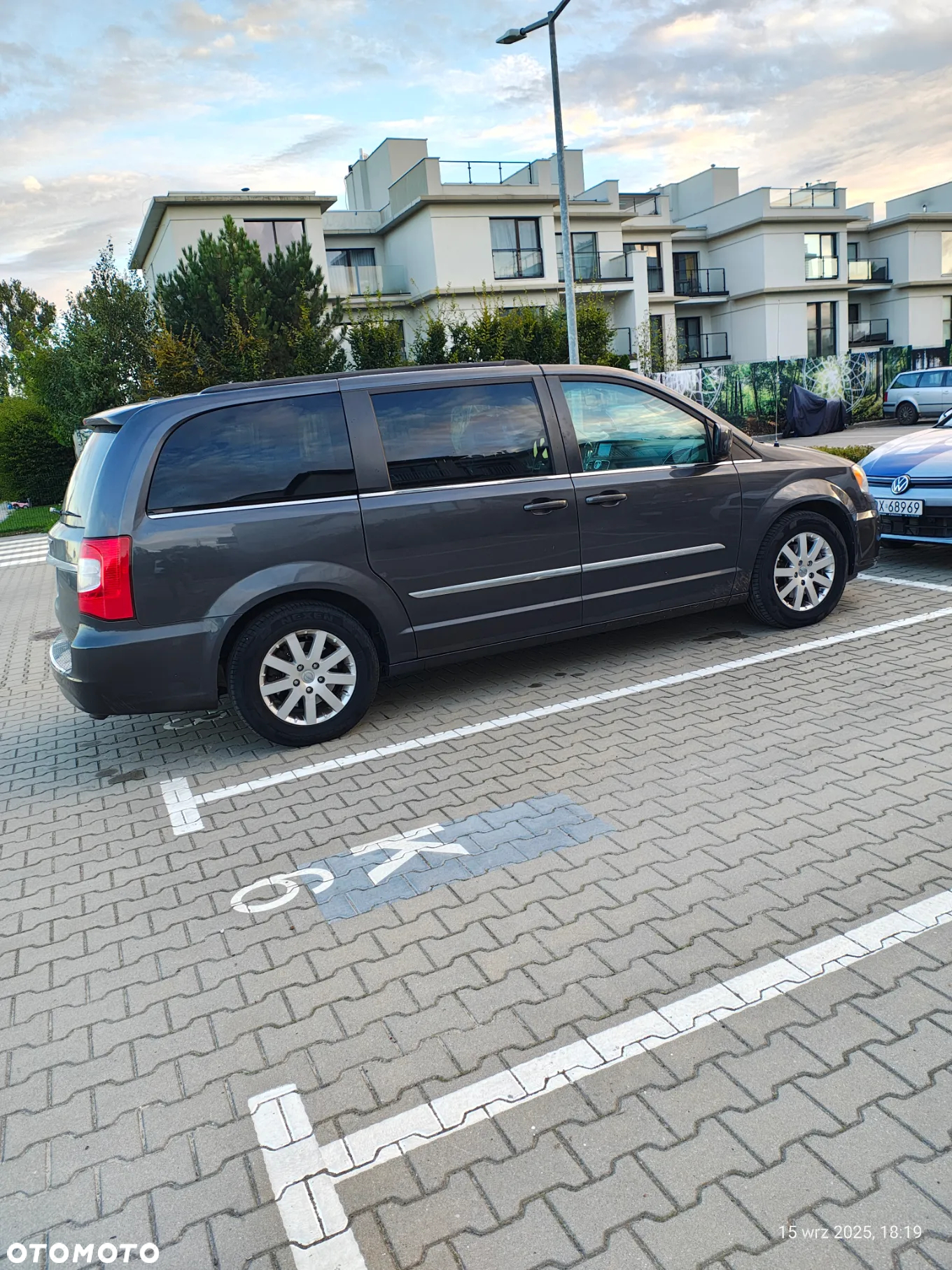 Chrysler Town & Country 3.6 Touring - 2
