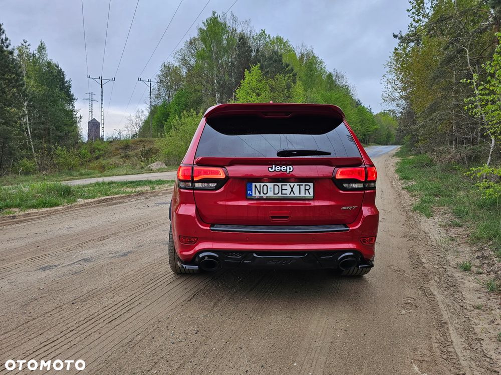 Jeep Grand Cherokee 6.4 V8 SRT8 - 8