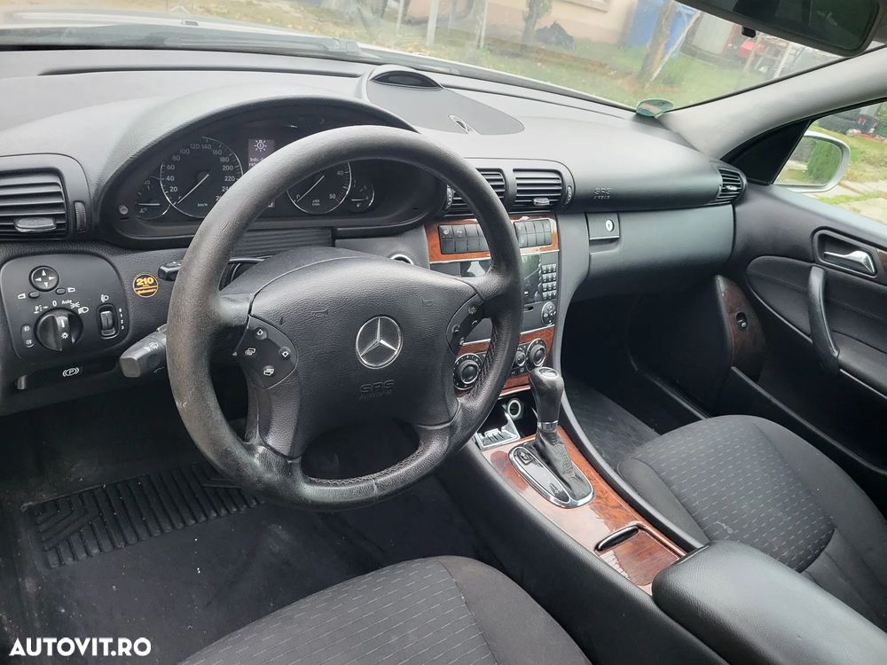 Mercedes-Benz C - 8
