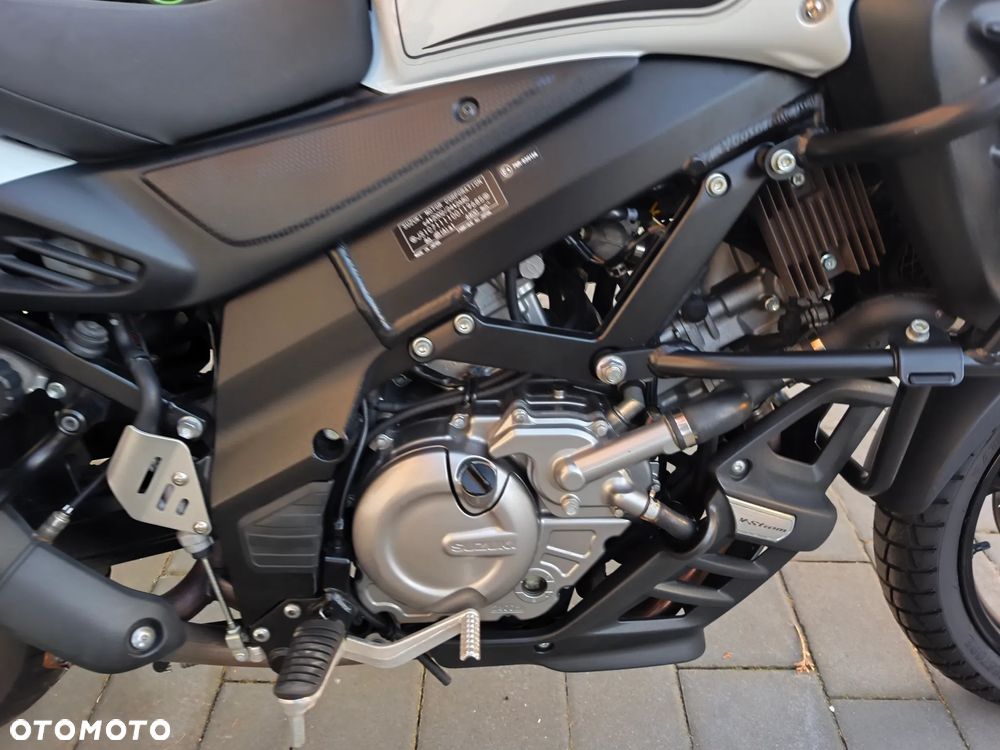Suzuki V-STROM - 12