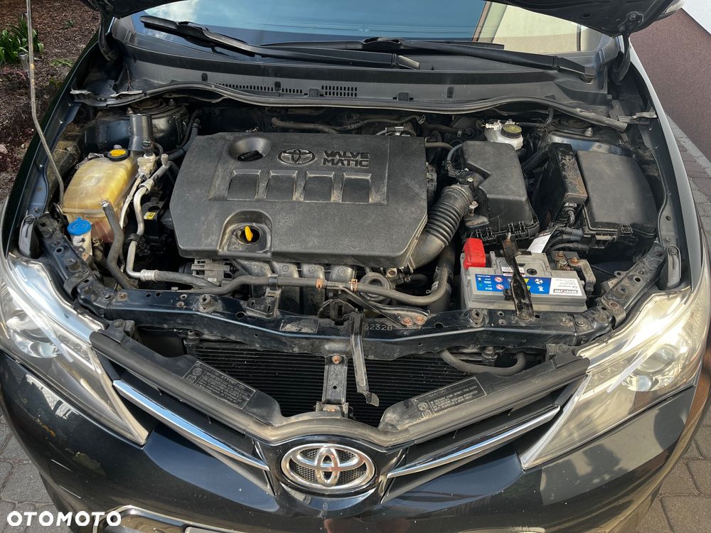 Toyota Auris 1.6 Premium - 7
