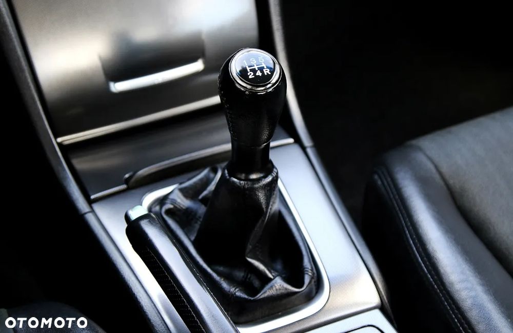 Honda Accord 2.0 Sport - 24