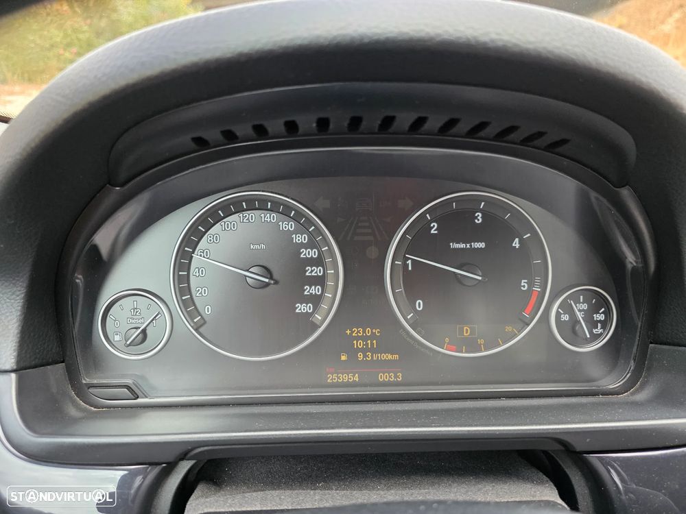 BMW 535 d Exclusive Auto - 5