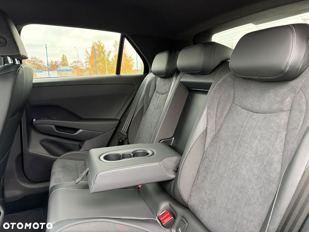Volkswagen T-Roc 1.5 eTSI Style DSG - 17