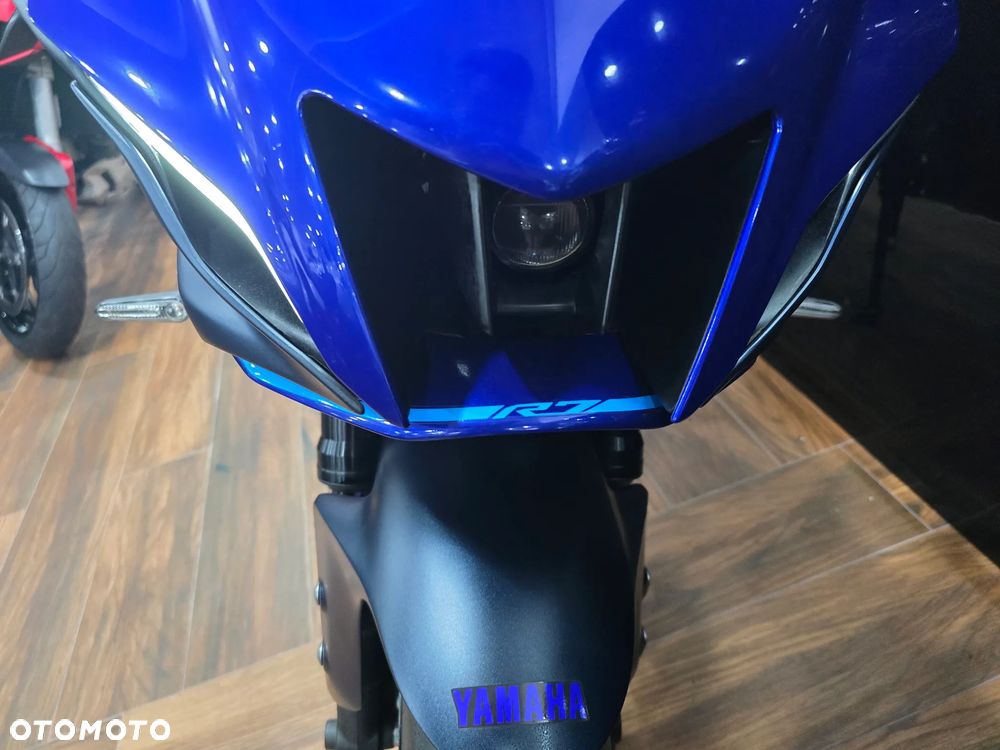 Yamaha R7 - 24