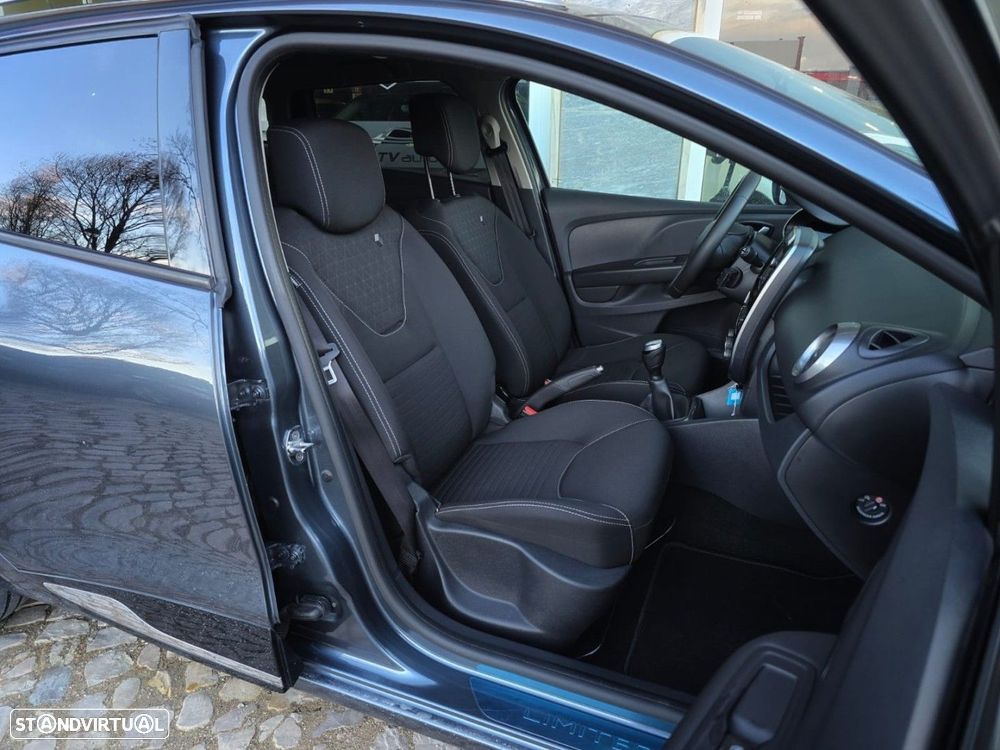 Renault Clio Sport Tourer 1.5 dCi Limited - 24