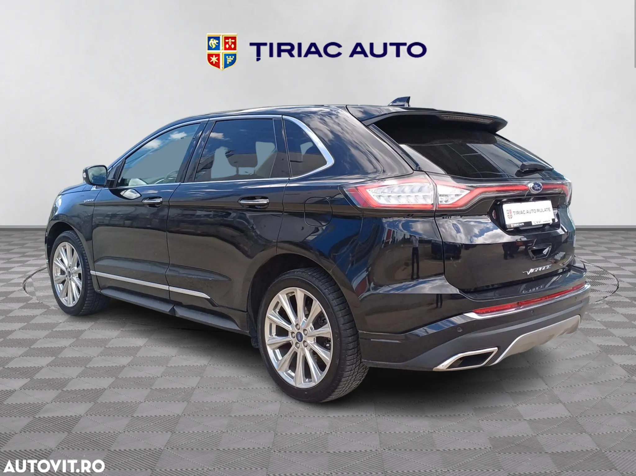 Ford Edge 2.0 TDCi Bi-Turbo 4x4 Vignale - 3