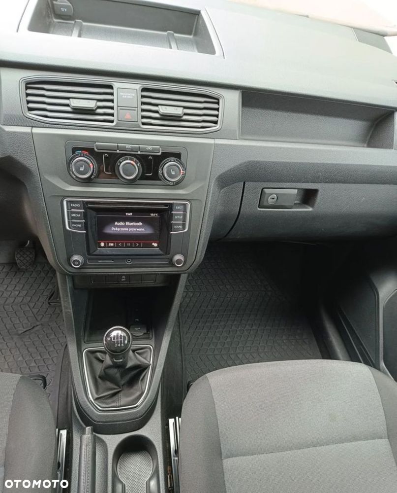 Volkswagen Caddy - 15