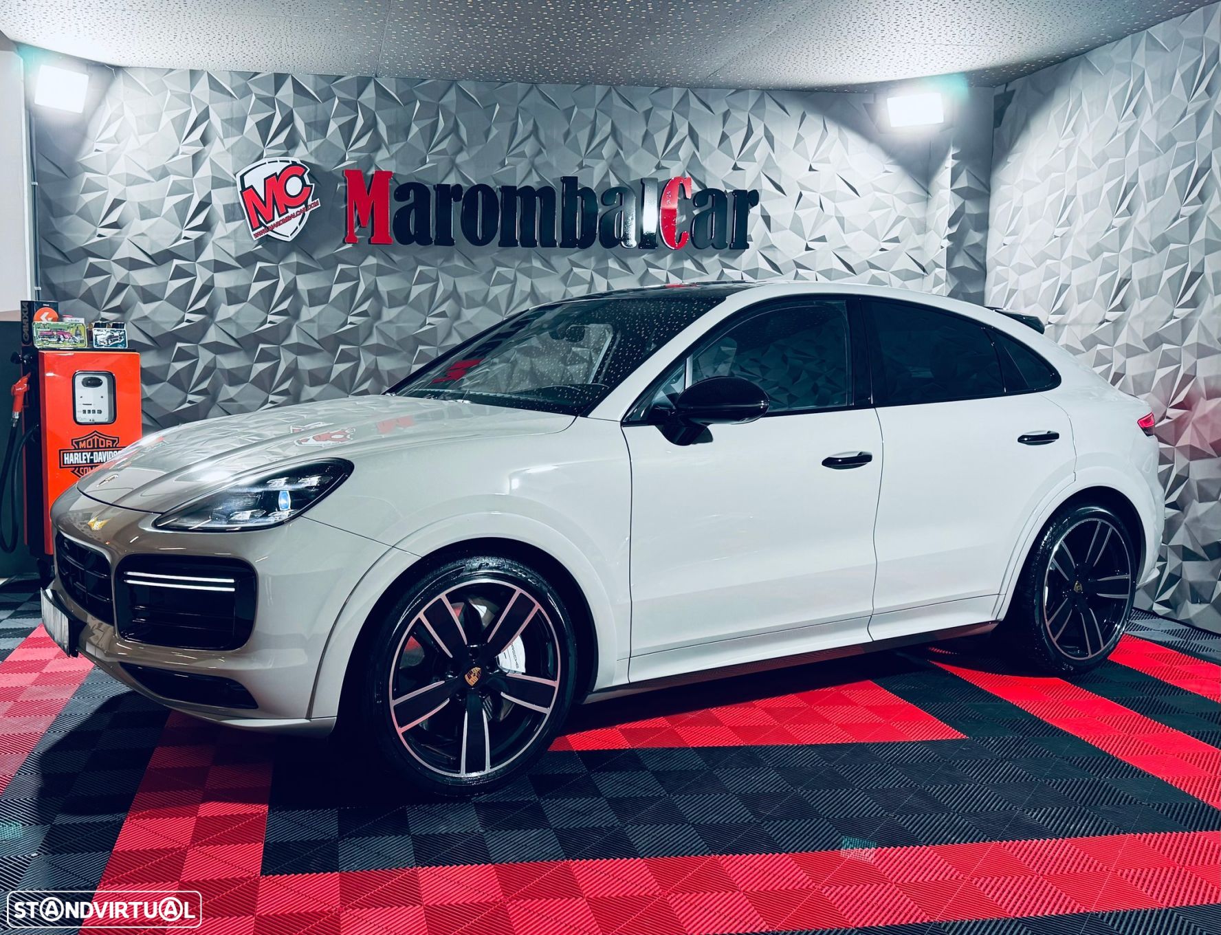 Porsche Cayenne Coupé Turbo - 1