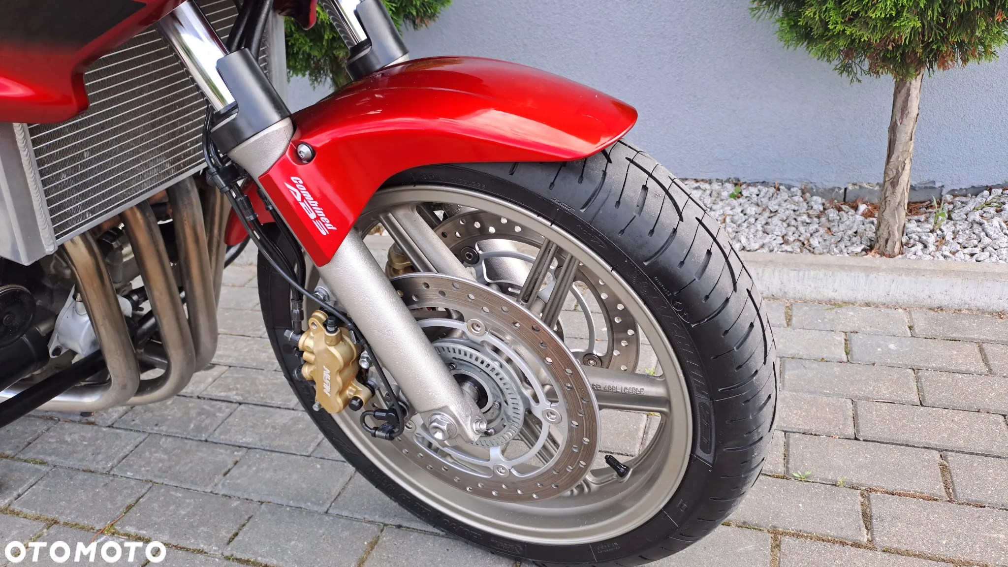 Honda CBF - 12