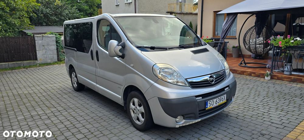 Opel Vivaro - 1