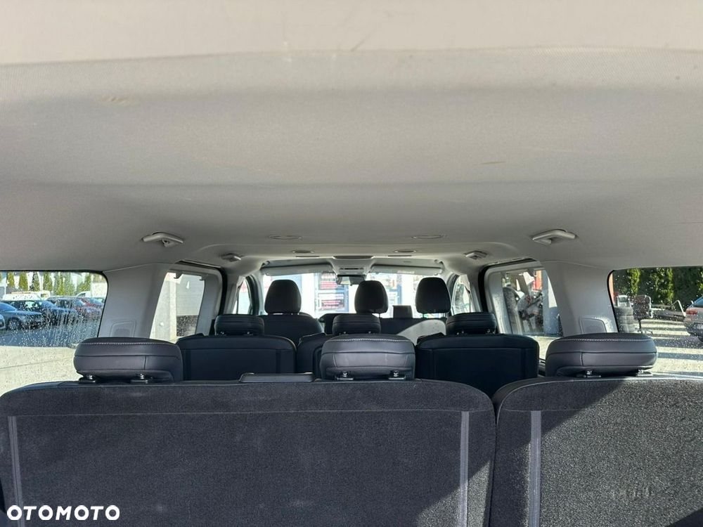 Ford Tourneo Custom - 20