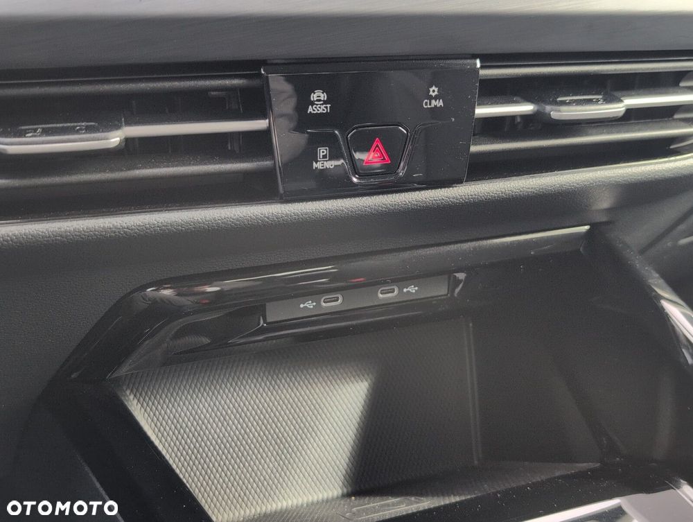 Volkswagen Golf 1.5 TSI EVO Style - 34