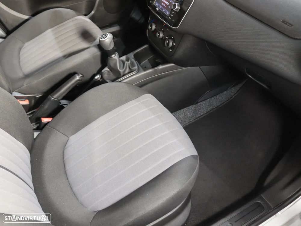 Fiat Punto 1.3 M-Jet Lounge S&S - 15
