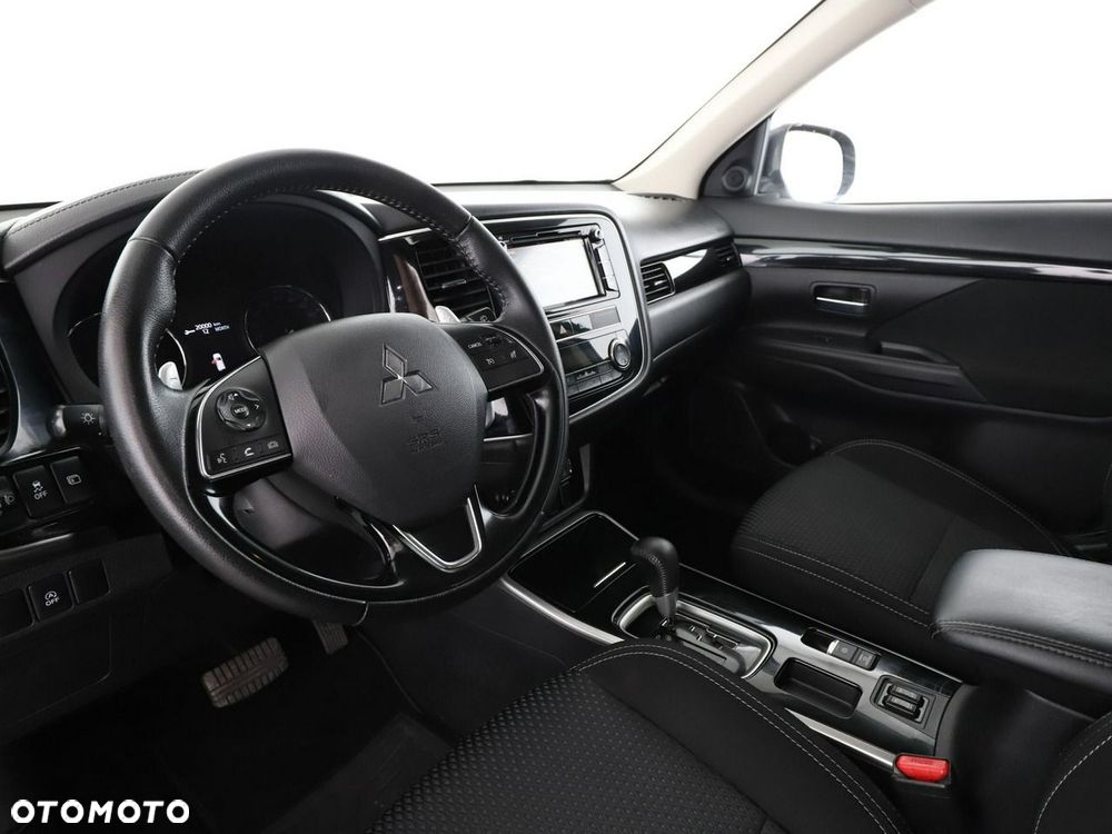 Mitsubishi Outlander 2.0 2WD CVT Diamant Edition+ - 15