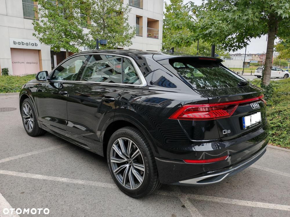 Audi Q8 - 10