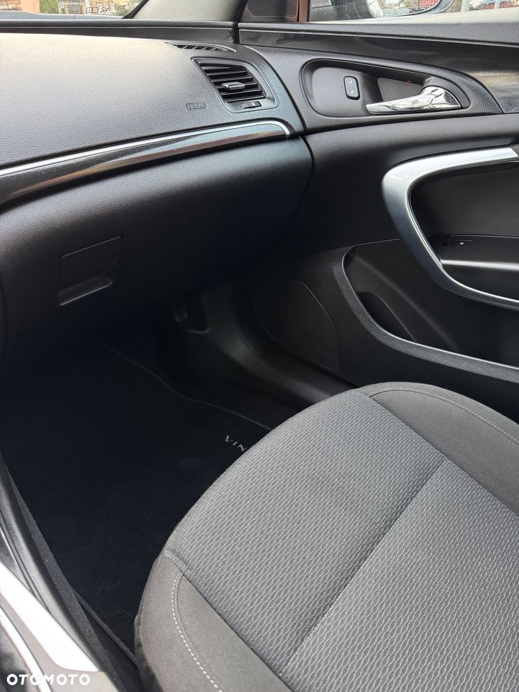 Opel Insignia - 31
