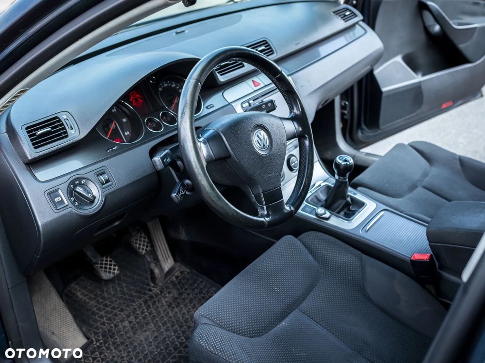 Volkswagen Passat 2.0 TDI DPF Comfortline - 17