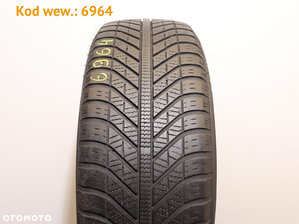 Goodyear Vector 4Seasons - 215/60 R16 - 2